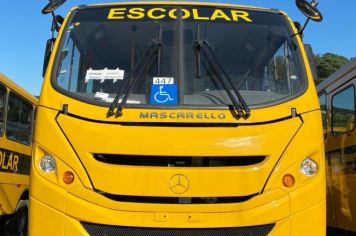 Jacupiranga recebe novo ônibus escolar 