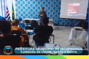 SECRETARIA DE EDUCAÇÃO REALIZA REUNIÃO COM DIRETORES ESCOLARES PARA FORTALECER AÇÕES EDUCACIONAIS