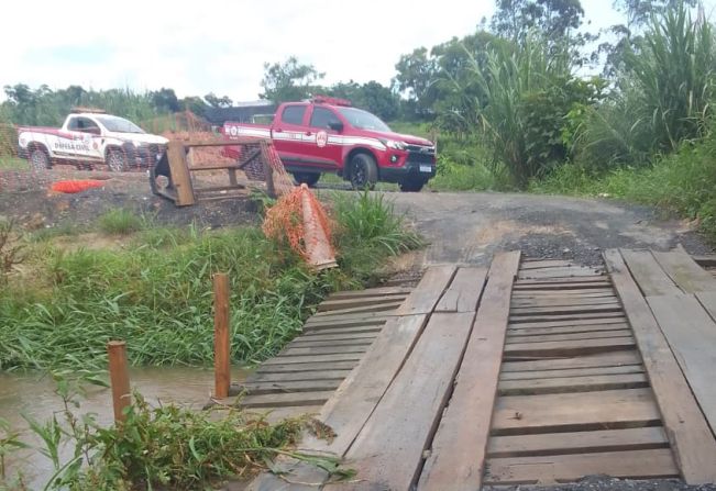 Enchente atinge Ponte da Vila Josefa.
