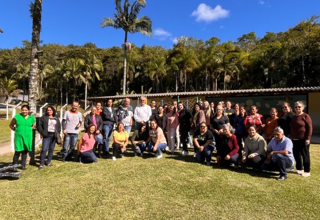 Merendeiras participam de visita técnica e capacitação profissional  